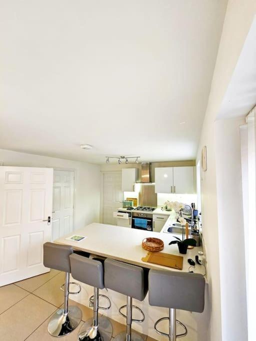 Spacious Modern 4Bd House Kingston upon Hull Exteriör bild
