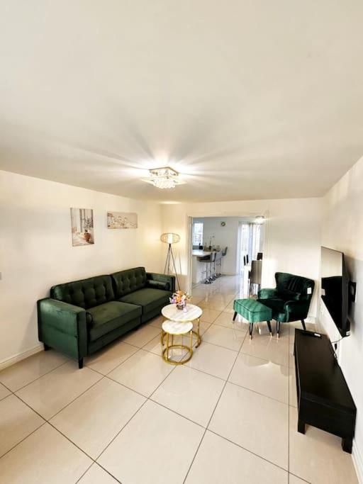 Spacious Modern 4Bd House Kingston upon Hull Exteriör bild